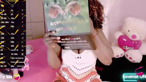 Snapshot of aliana_ross chatting on 18, 2, 2025 aliana_ross online show from 18, 2, 2025