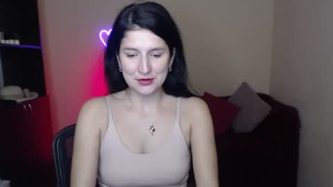 Alianna online show from 2, 2, 2025