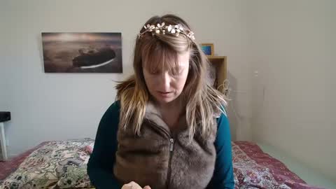 Alice online show from 8, 3, 2025