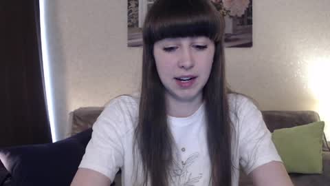 alice_59 online show from 22, 4, 2026