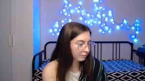 Snapshot of alice_________________________ chatting on 3, 12, 2024 Alice online show from 3, 12, 2024