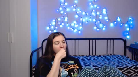 Snapshot of alice_________________________ chatting on 11, 12, 2024 Alice online show from 11, 12, 2024