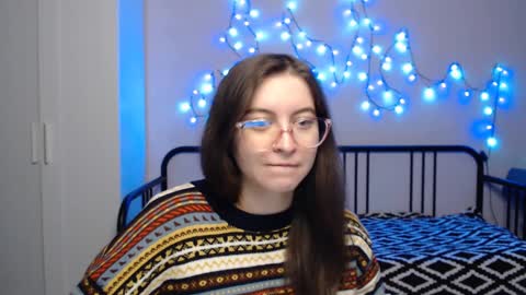 Snapshot of alice_________________________ chatting on 25, 12, 2024 Alice online show from 25, 12, 2024