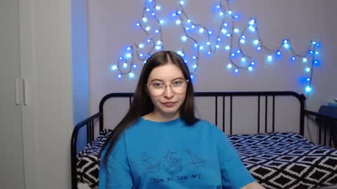 Snapshot of alice_________________________ chatting on 13, 1, 2025 Alice online show from 13, 1, 2025