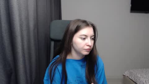 Snapshot of alice_________________________ chatting on 2, 2, 2025 Alice online show from 2, 2, 2025