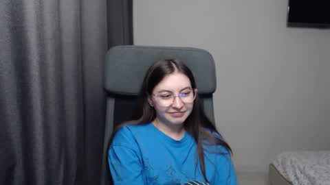 Snapshot of alice_________________________ chatting on 16, 2, 2025 Alice online show from 16, 2, 2025