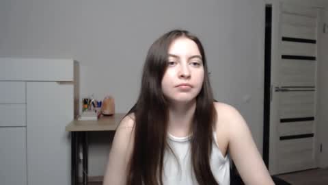 Snapshot of alice_________________________ chatting on 3, 3, 2025 Alice online show from 3, 3, 2025