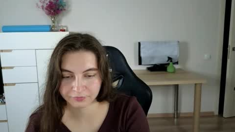 Snapshot of alice_________________________ chatting on 9, 10, 2025 Alice online show from 9, 10, 2025