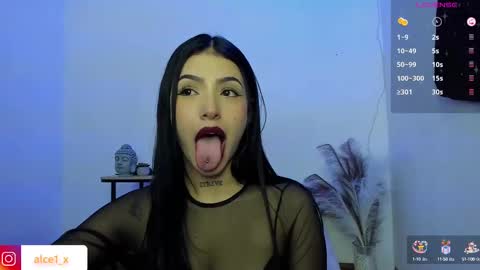 Snapshot of alice_fox___ chatting on 27, 2, 2025 Manuela online show from 27, 2, 2025