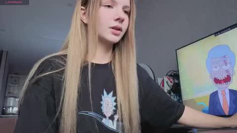 My name is Alice find out about me in the Fansly  online show from 24, 10, 2025