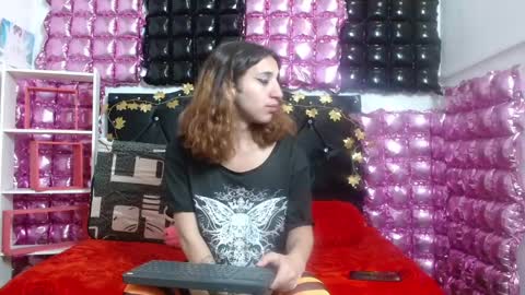 Snapshot of alice_magnus chatting on 4, 3, 2025 alice online show from 4, 3, 2025