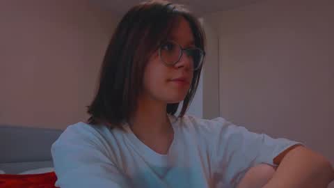 Snapshot of alice_miiiller chatting on 1, 10, 2025 Alice online show from 1, 10, 2025