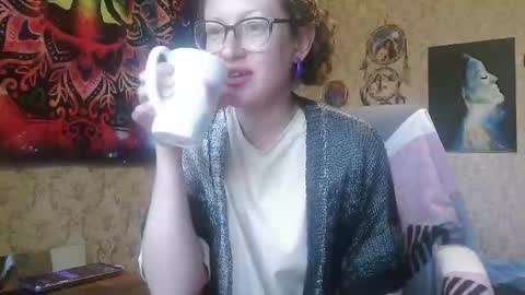 Snapshot of alice_peach chatting on 17, 9, 2025 bigclit daddy squirt bigdildo fit online show from 17, 9, 2025