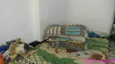 Snapshot of alice_psilocybe_sabina420 chatting on 25, 7, 2026 Alicia Aldara online show from 25, 7, 2026
