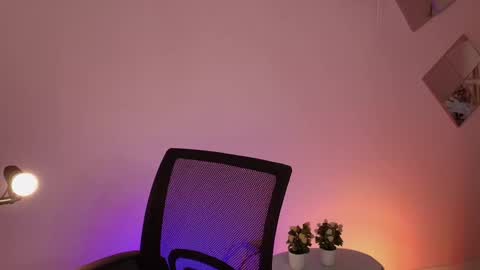 Snapshot of alice_steffen chatting on 27, 2, 2025 evedam online show from 27, 2, 2025