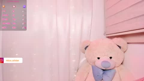 Snapshot of alice_wiinter chatting on 30, 6, 2026 Alice online show from 30, 6, 2026