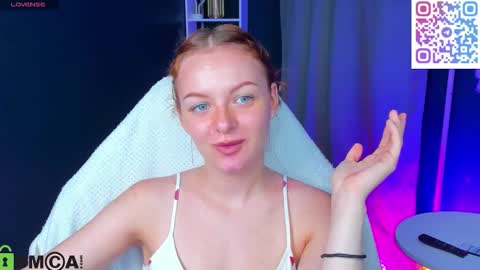 Snapshot of alice_willson chatting on 11, 9, 2025 Cat online show from 11, 9, 2025