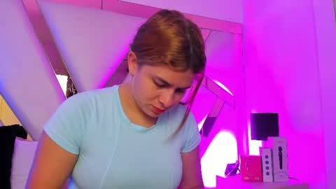 Snapshot of alicecruuz chatting on 6, 7, 2026 AliceCruz online show from 6, 7, 2026