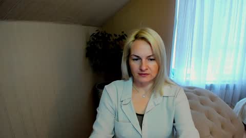 Alicee online show from 12, 12, 2024