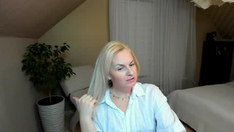 Alicee online show from 11, 1, 2025