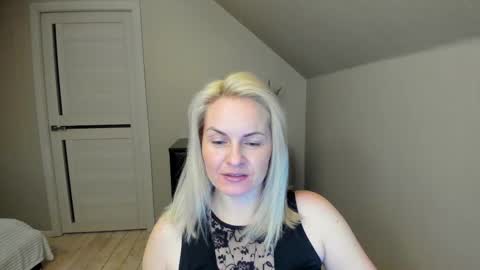 Alicee online show from 20, 2, 2025