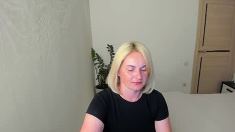 Snapshot of alicee__grace chatting on 20, 6, 2026 Alicee online show from 20, 6, 2026