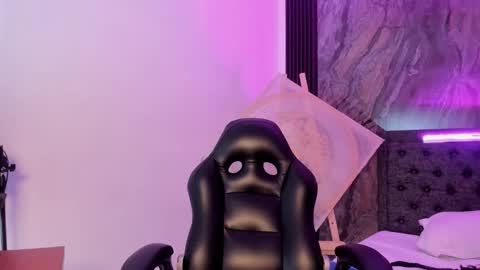 alicee_stonee_ online show from 8, 1, 2026