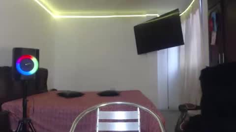 aliceesmiths online show from 25, 10, 2025