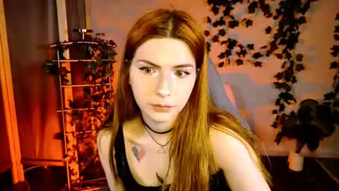 Snapshot of aliceinredsquare_ chatting on 24, 7, 2026 Alice online show from 24, 7, 2026