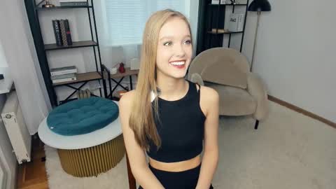 Snapshot of alicemelison chatting on 18, 1, 2026 Serena online show from 18, 1, 2026