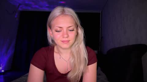 Snapshot of aliceoceaneyes chatting on 12, 10, 2025 aliceoceaneyes online show from 12, 10, 2025