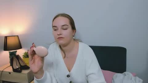 alicesensitive online show from 9, 1, 2026