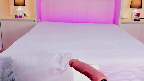 A L I C E  T H U N D E R online show from 23, 2, 2025