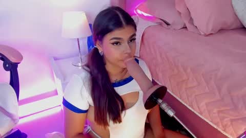 A L I C E  T H U N D E R online show from 2, 10, 2025