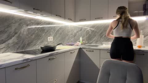 Alice online show from 10, 1, 2025