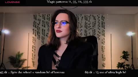 Snapshot of alicia_art_ chatting on 13, 6, 2026 Alicia online show from 13, 6, 2026