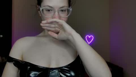 Alicia online show from 2, 3, 2025