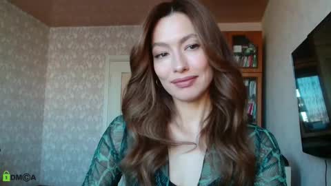 Snapshot of alicia_savory chatting on 8, 10, 2025 Alicia online show from 8, 10, 2025