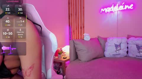 alicia_summer_ online show from 12, 4, 2026