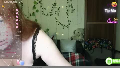 Snapshot of aliciaaared_kis chatting on 5, 6, 2026 Alicia online show from 5, 6, 2026