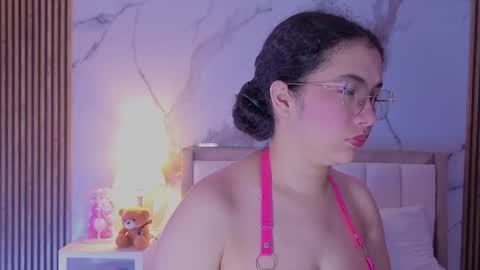 Snapshot of alicialevy chatting on 13, 3, 2026 LUNA online show from 13, 3, 2026