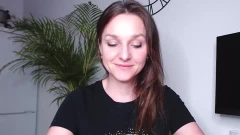 Snapshot of alicialux chatting on 18, 2, 2025 Alicia online show from 18, 2, 2025