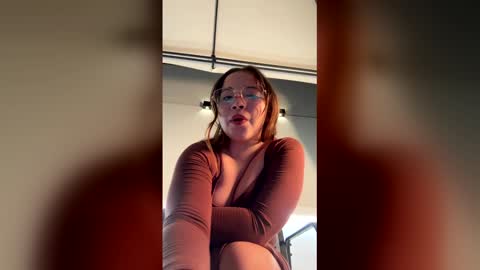 Alicia  online show from 17, 5, 2026
