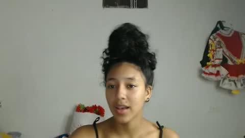 Snapshot of alicie_sexy_hot_20 chatting on 18, 2, 2025 ana online show from 18, 2, 2025