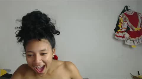 Snapshot of alicie_sexy_hot_20 chatting on 19, 2, 2025 ana online show from 19, 2, 2025