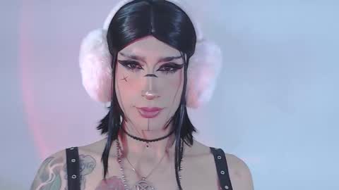    online show from 15, 5, 2026