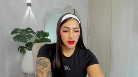 Snapshot of aliessiarose1 chatting on 7, 5, 2026 Ali online show from 7, 5, 2026
