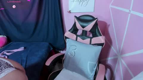Snapshot of alii_cutee chatting on 4, 8, 2026 alii_cutee online show from 4, 8, 2026