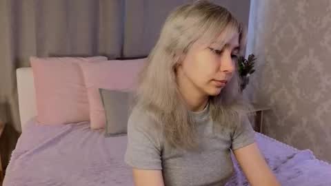 Snapshot of alika_leal chatting on 11, 9, 2025 Im Alika online show from 11, 9, 2025