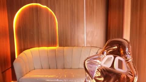 Snapshot of alina_b_ chatting on 7, 5, 2026 alina_b_ online show from 7, 5, 2026